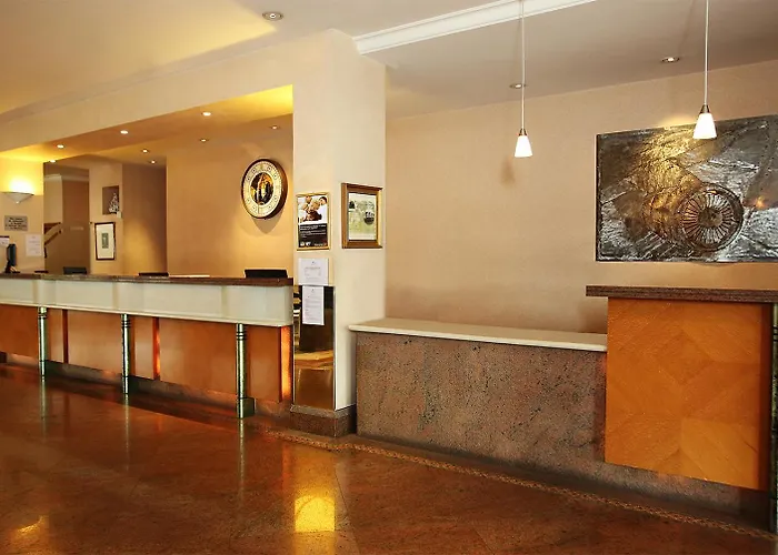 밀레니엄 호펠 파리 샤를 드골 호텔 4*