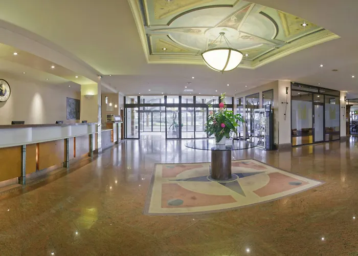 밀레니엄 호펠 파리 샤를 드골