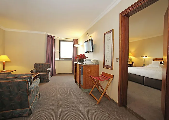 호텔 밀레니엄 호펠 파리 샤를 드골 4*