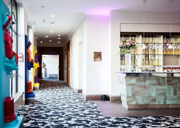 밀레니엄 호펠 파리 샤를 드골 호텔 4*