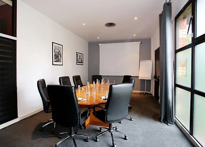 밀레니엄 호펠 파리 샤를 드골 4* 루와시 앙 프랑스